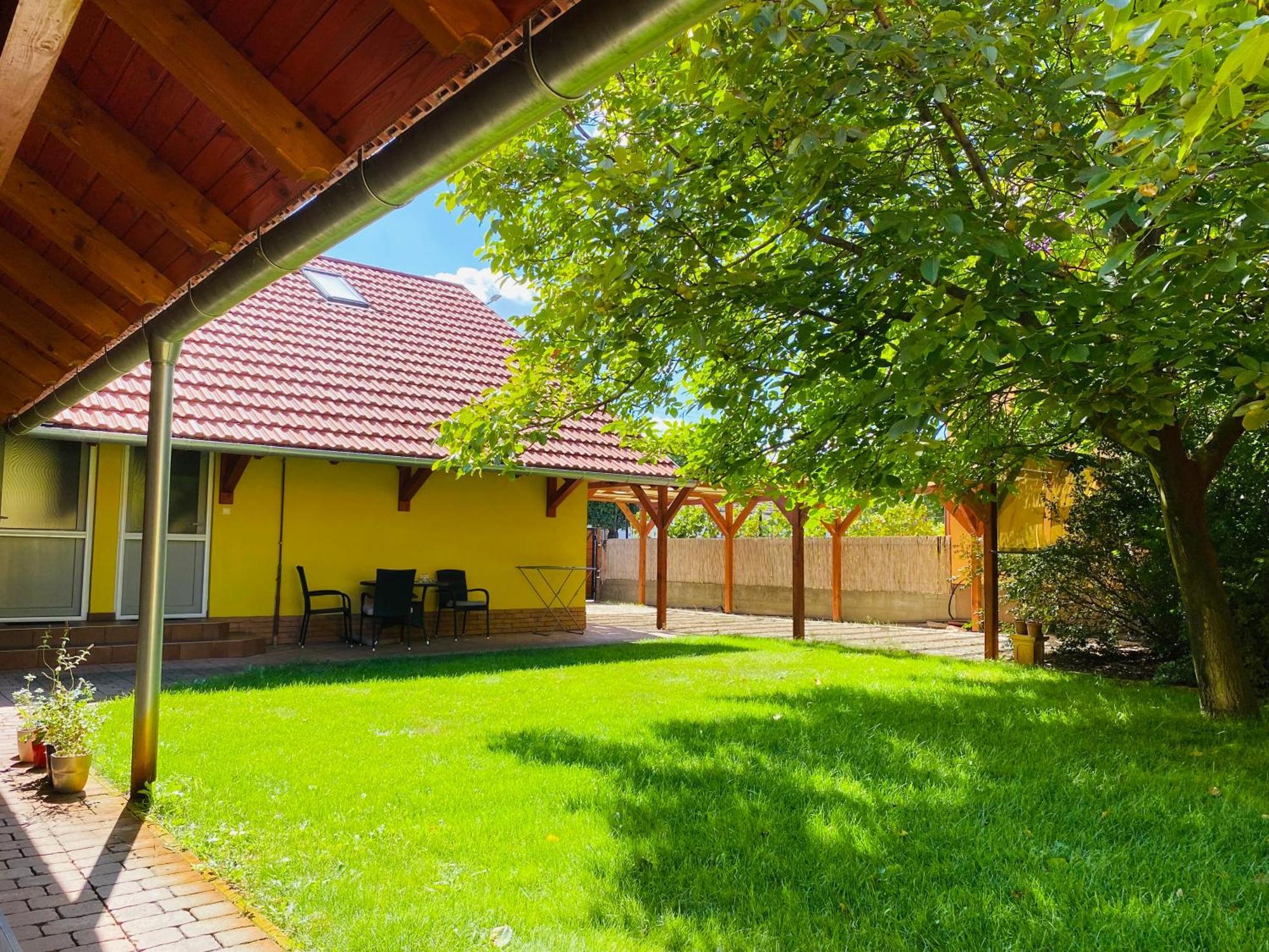Borostyan Apartmanhaz Mórahalom 외부 사진
